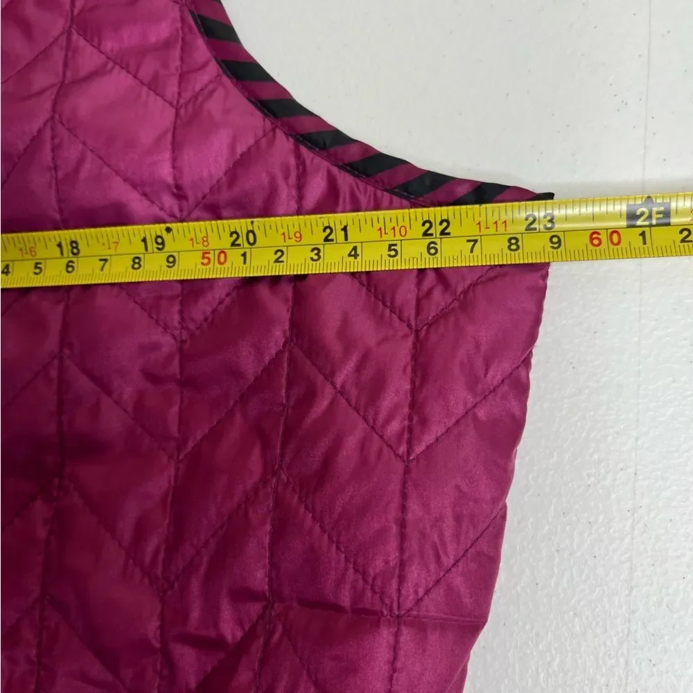 Chicos Zenergy Reversible Quilted Vest Berry Black Stripe Women Large Sleeveless